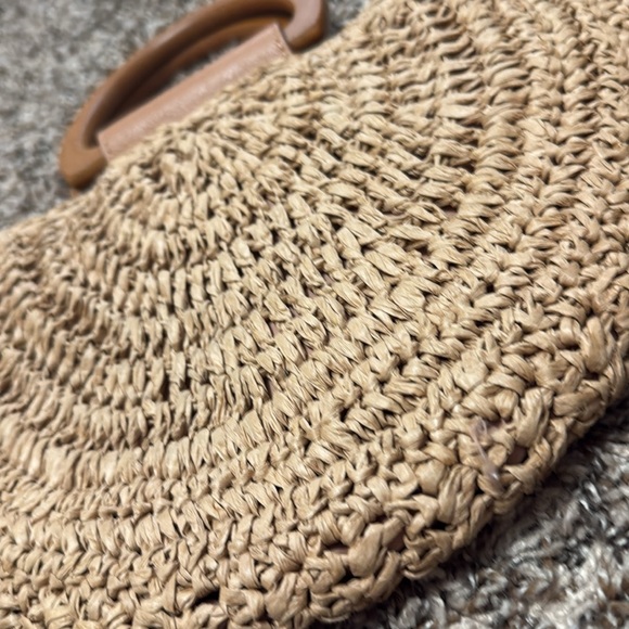 Sonoma Vacation! Raffia Hand Bag with Wooden Handle; GUC - Picture 5 of 7
